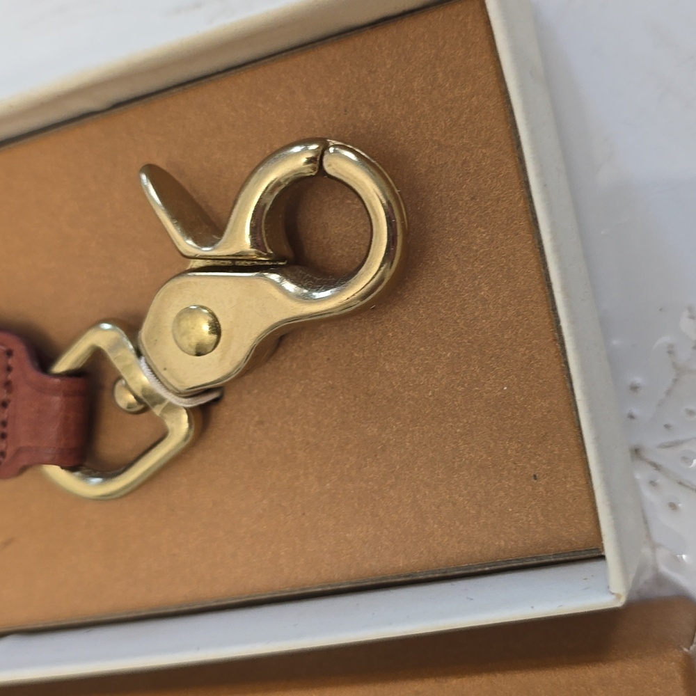Vintage NIB Coach Trigger Snap Key Fob Chain Brown Leather Brass Hardware - Picture 5 of 17